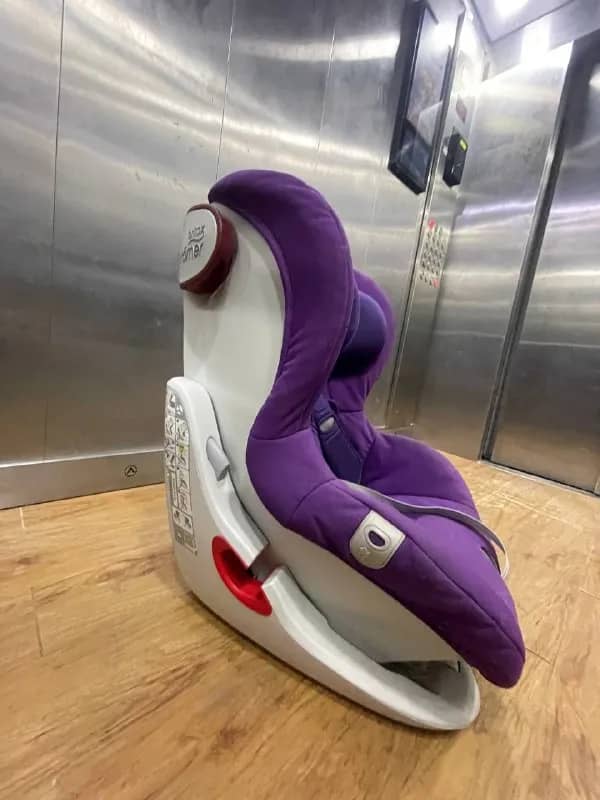 Britax Römer — 200 ₾ — Батуми — 200 ₾