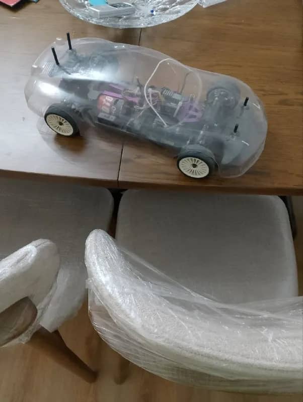 550 ₾ (~$205) · Тбилиси · торг Шоссейная (on-road) радиоуправляемая гоночная модель, масштаб ~1/10. — Тбилиси — 550 ₾
