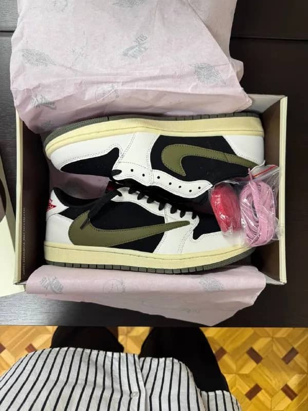 1️⃣ Air Jordan 1 Low x Travis Scott Olive — Батуми — 150 ₾
