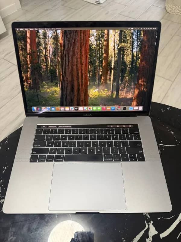 MacBook Pro 15» (2018) — Батуми — 1 000 ₾
