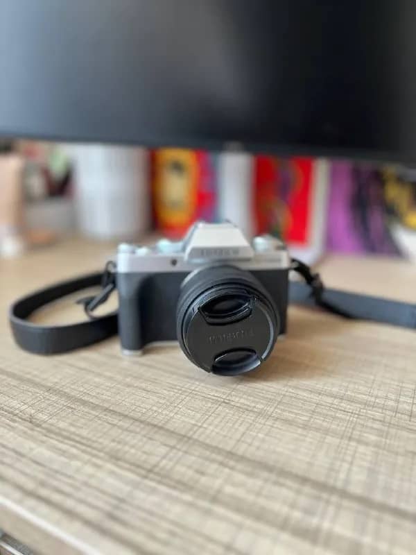 FujiFilm x-t200 + kit 15-45mm + карта памяти 128гб — Тбилиси — 1 700 ₾
