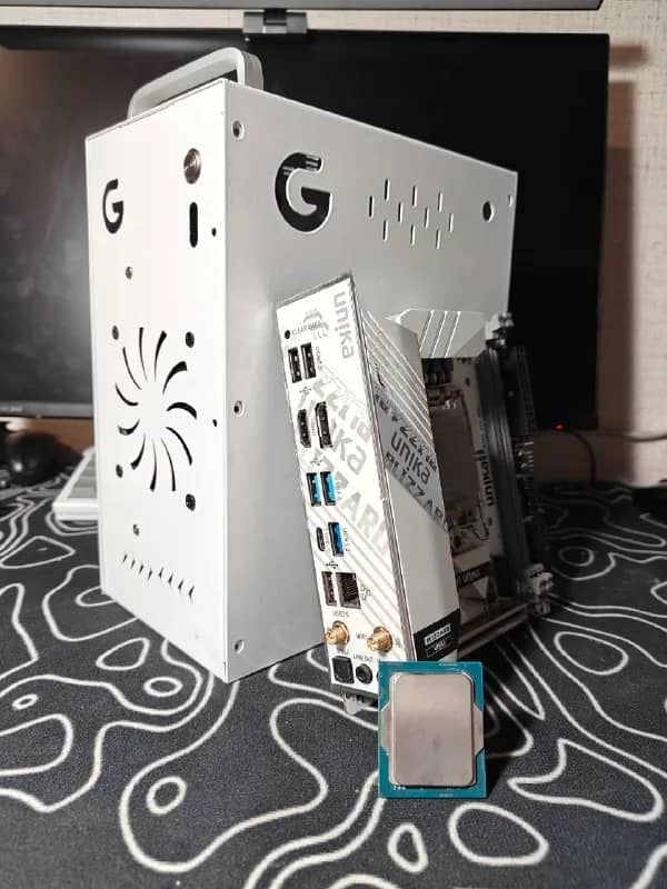 Unika B760 ITX BLIZZARD — Тбилиси — 500 ₾