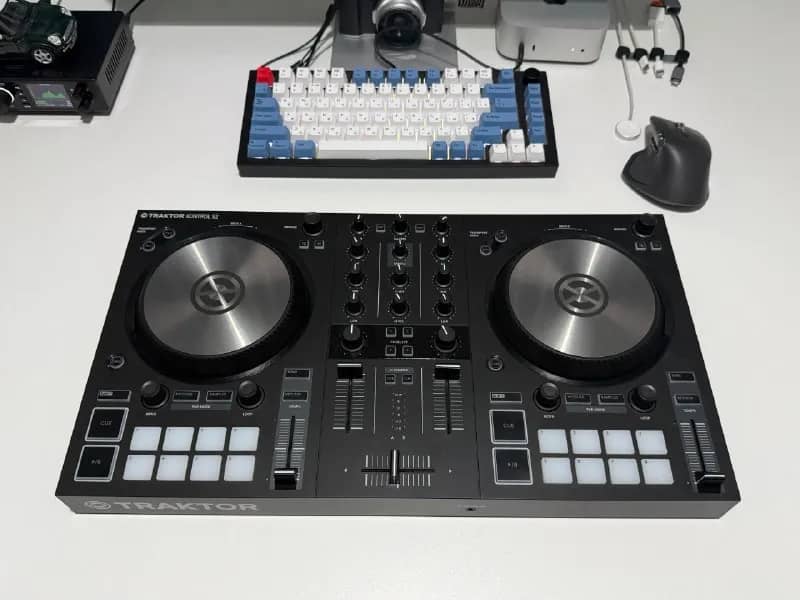 TRAKTOR KONTROL S2 MK3 — редкое домашнее использование, как новый. 400 лари. — Тбилиси — 400 ₾