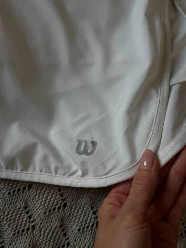 Wilson белая — Тбилиси — 35 ₾