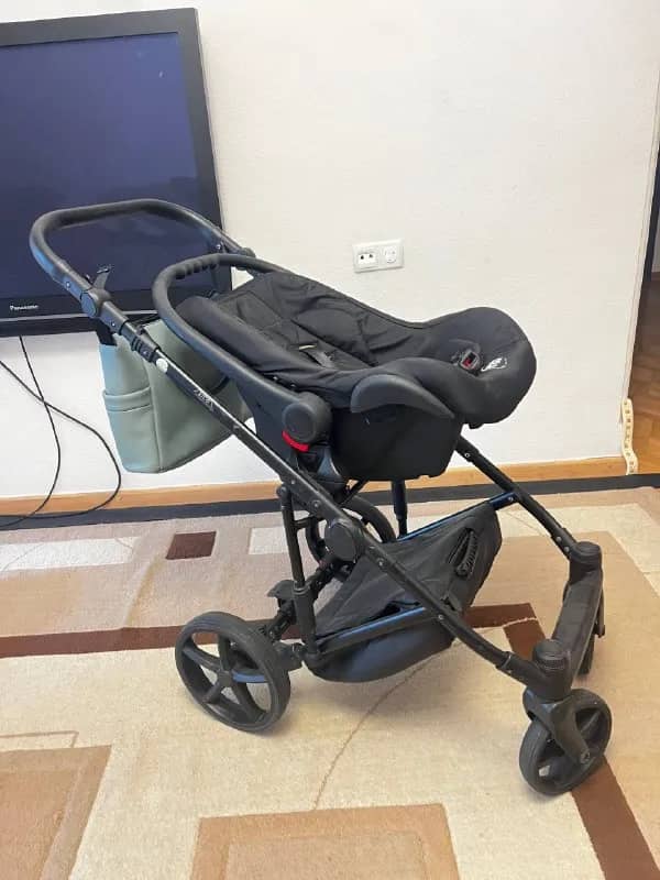 Adamex Zico Deluxe 3 в 1 (экокожа) — Тбилиси — 1 300 ₾