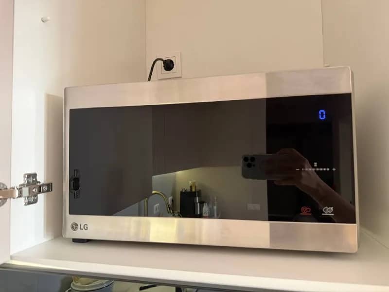 LG ms2595cis — Тбилиси — 300 ₾