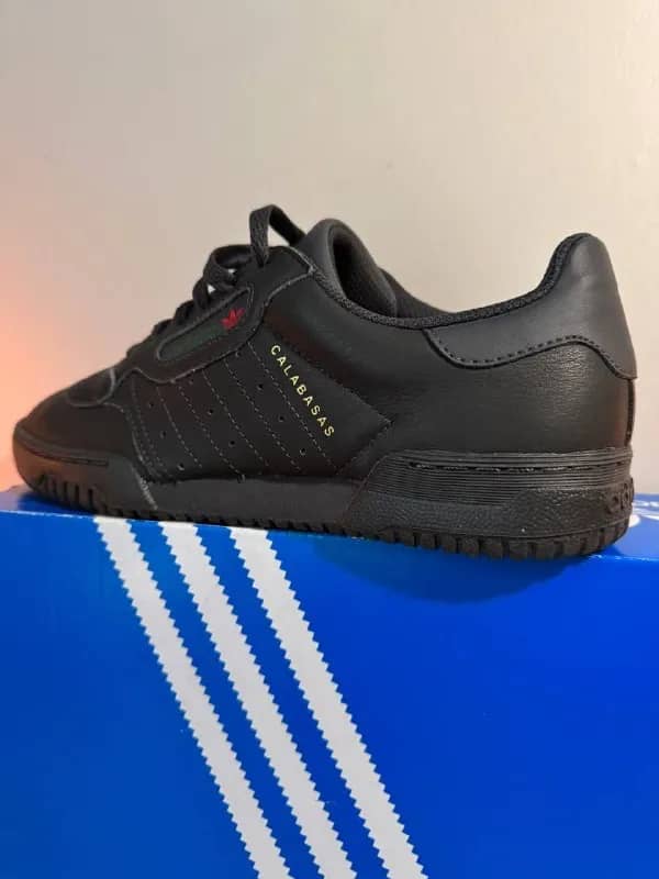 Original Sneakers for Sale — Тбилиси — 220 ₾