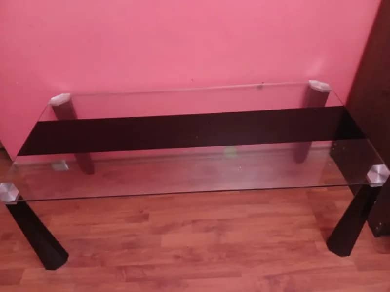 Журнальный столик — Батуми — 70 ₾