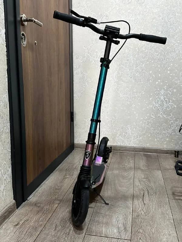 Urban Scooter. В отличном состоянии. — Батуми — 200 ₾