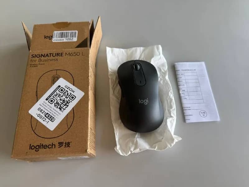 1. Мышь Logitech M650L. Новая (в коробке). Bluetooth. Не подошла по размеру. — Батуми — 70 ₾