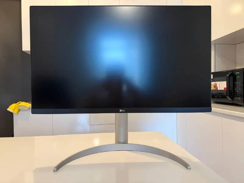 LG UltraFine 27UP850K-W — 1100 ₾ — Тбилиси — 1 100 ₾