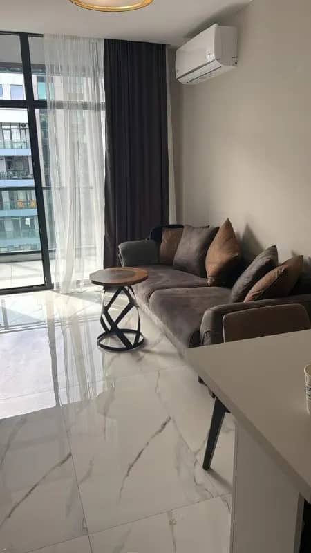 1+1 рядом с Аллеей Героев — Батуми — 450 $