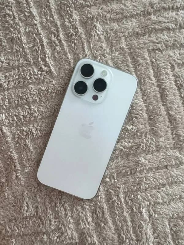 iphone 14pro white — Тбилиси — 1 200 ₾
