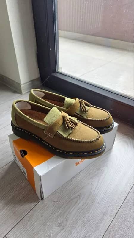 dr martens, размер 11us/eu45. Немного б/у, оригинал из США, есть пруфы. Мне оказались чуть велики. 1 — Тбилиси — 150 ₾