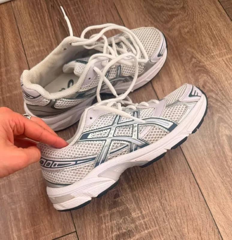 Кроссовки Asics 37 размер — Тбилиси — 50 ₾