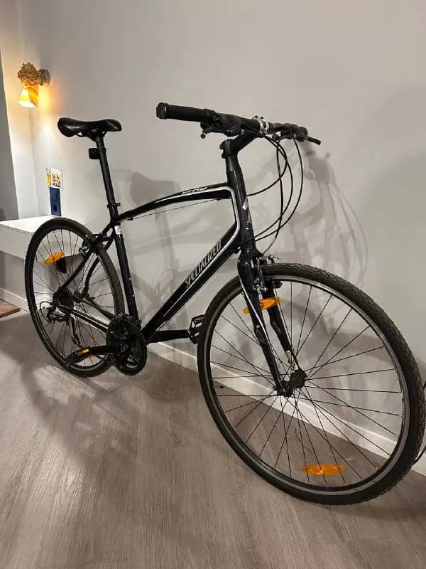 SPECIALISED SIRIUS SPORT (вилка carbon). Ростовка L. Резину новую ставил (неделя б/у). Накат отличне — Батуми — 1 500 ₾