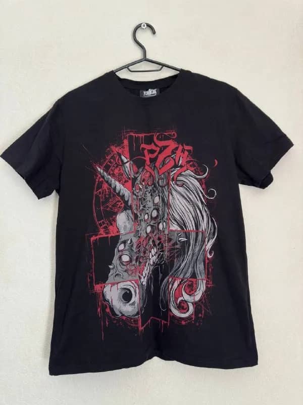 PZHWEAR с зомби-единорогом, новая — Тбилиси — 80 ₾