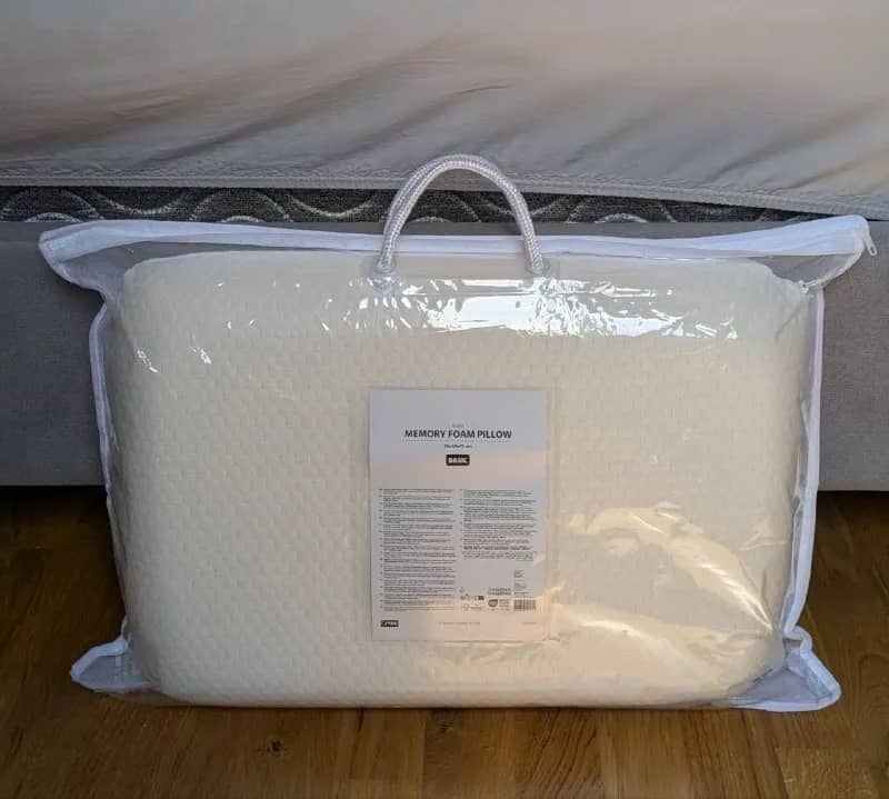 Memory form pillow / ортопедическая подушка, 25 лари, забирать в районе Вера, м. Руставели. — Тбилиси — 25 ₾