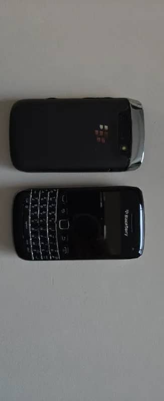 BlackBerry Curve 100 60₾. (Если заберете оба сразу — отдам за 100₾). Отличное состояние, корпуса и э — Тбилиси — 10 060 ₾