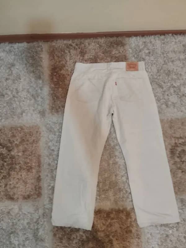 levis 45 лари — Батуми — 45 ₾