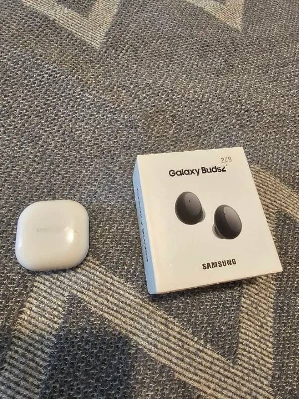 Galaxy Buds 2 — Тбилиси — 70 ₾