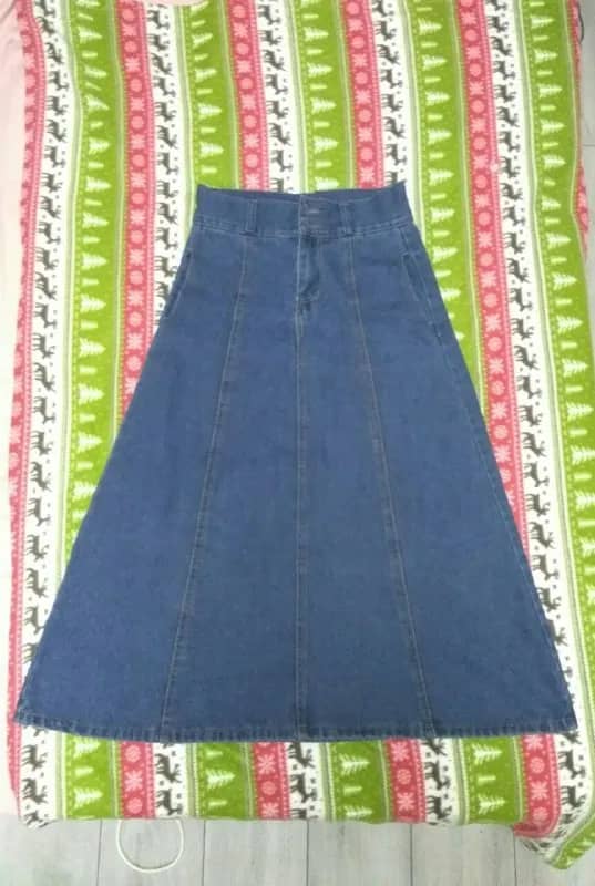 66 см., в длину — 78. — Тбилиси