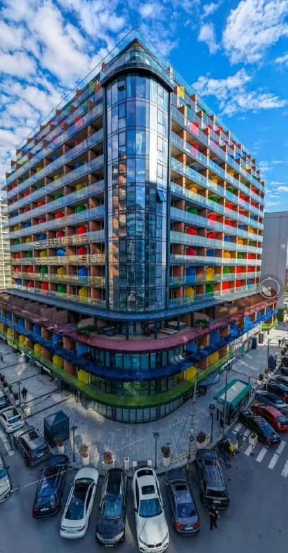 Rainbow, ул. Адлиа, 3 — Батуми — 450 $