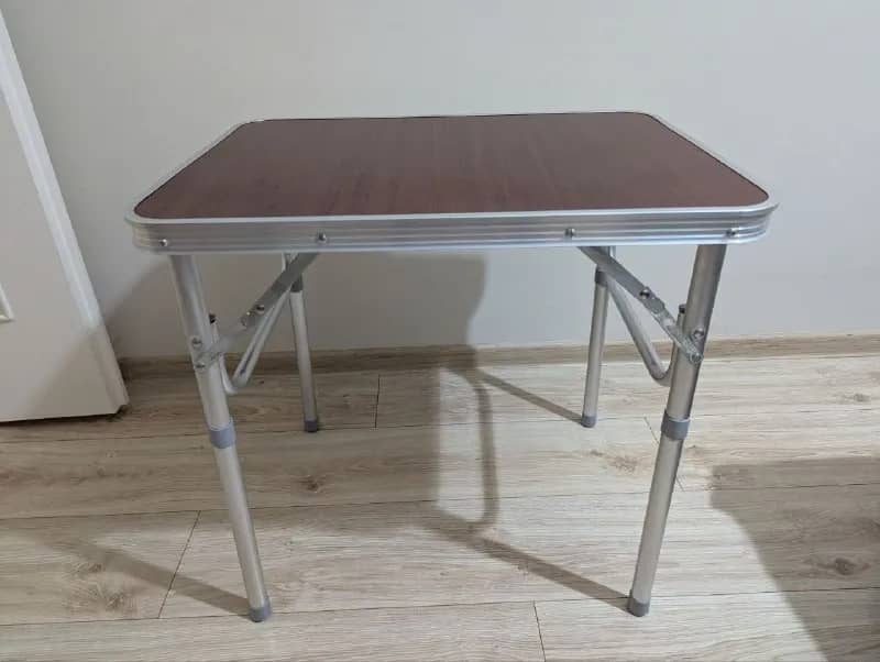27 см и 56 см. Размеры столешницы 45×60 см. — Тбилиси — 20 ₾