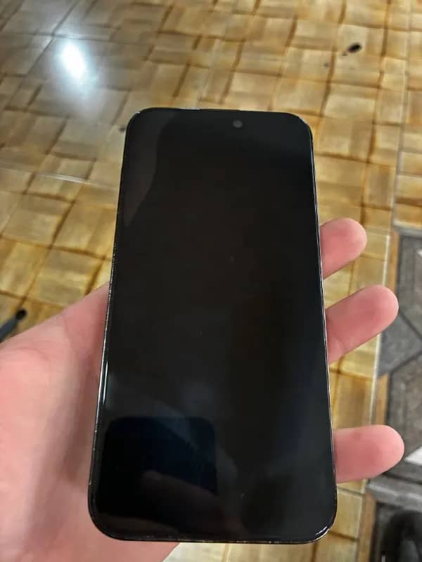 14 pro max — Тбилиси — 1 500 ₾