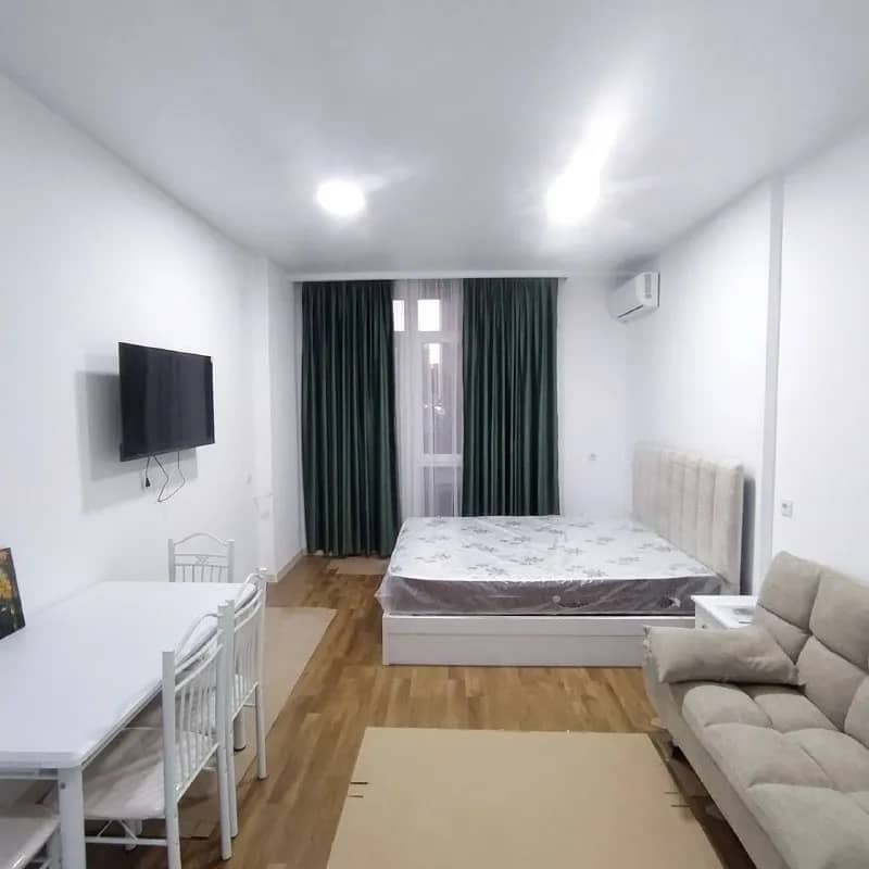 35 кв. м — Батуми — 450 $