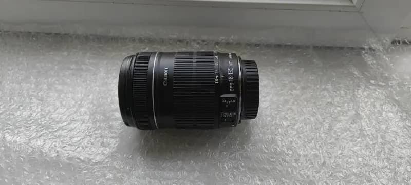 Canon zoom lens EF-S 18-135mm 1:3.5-5.6 IS — Тбилиси — 250 ₾