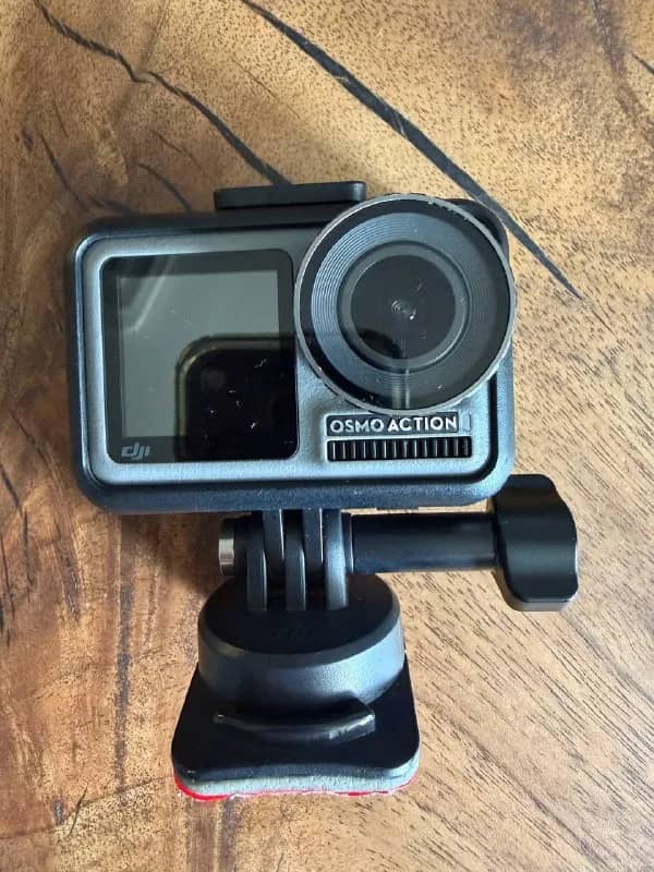 DJI Osmo Action 1 в идеальном состоянии. Отличный и надёжный вариант для съёмки блогов, путешествий — Батуми — 330 ₾