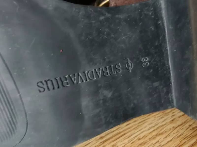 Stradivarius 👢 — Батуми — 100 ₾