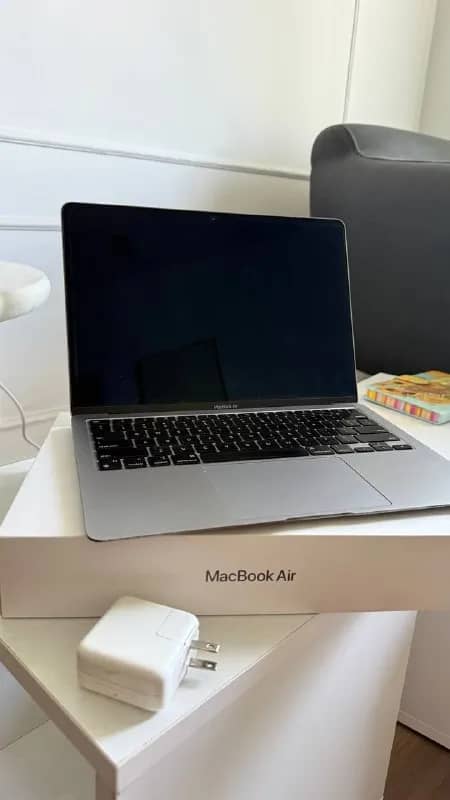 MacBook Air 13, Space Gray, 256GB with Apple M1 2020 — Тбилиси — 1 200 ₾