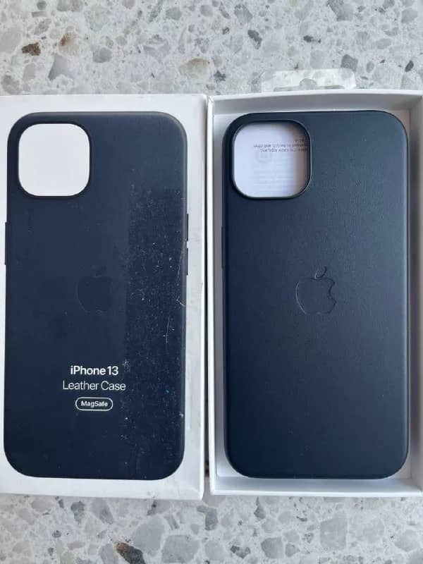iPhone 13, во вскрытой коробке. Заказывал себе на iPhone 13 mini, да недосмотрел. По 25$ штука, в на — Батуми — 25 $
