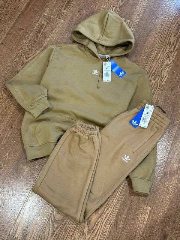 Adidas — Тбилиси — 200 ₾