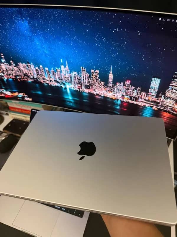 MacBook Pro M4 Pro • 24GB / 512GB — Батуми — 4 550 ₾