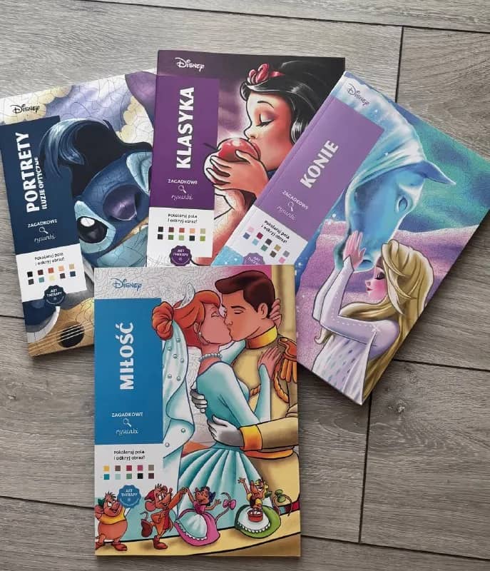 Disney — любимые герои, красивые иллюстрации и удовольствие от каждой страницы. Отличный подарок для — Батуми — 60 ₾