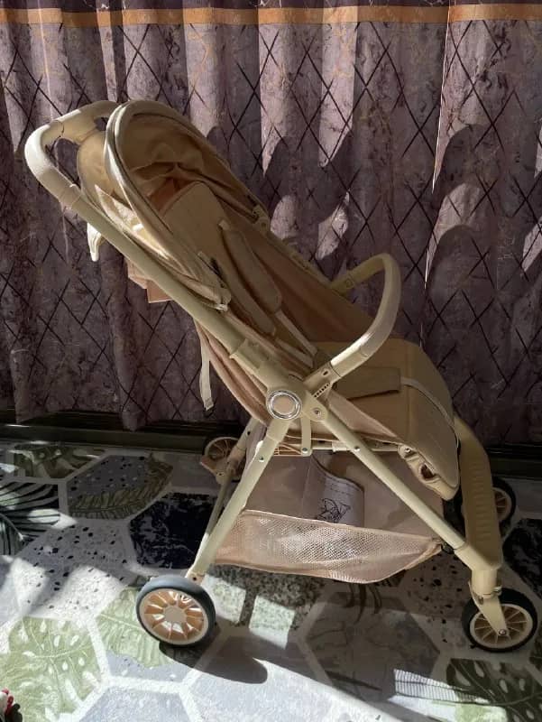 HappyBaby. В пользовании была неделю. Состояние отличное. — Анталия — 3 000 ₺