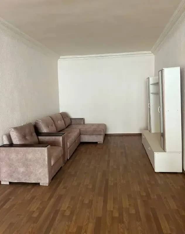 3-комн. дом на ул. Барбюса, 140 кв.м., на участке 60 кв. метров, — Ереван — 360 000 ֏