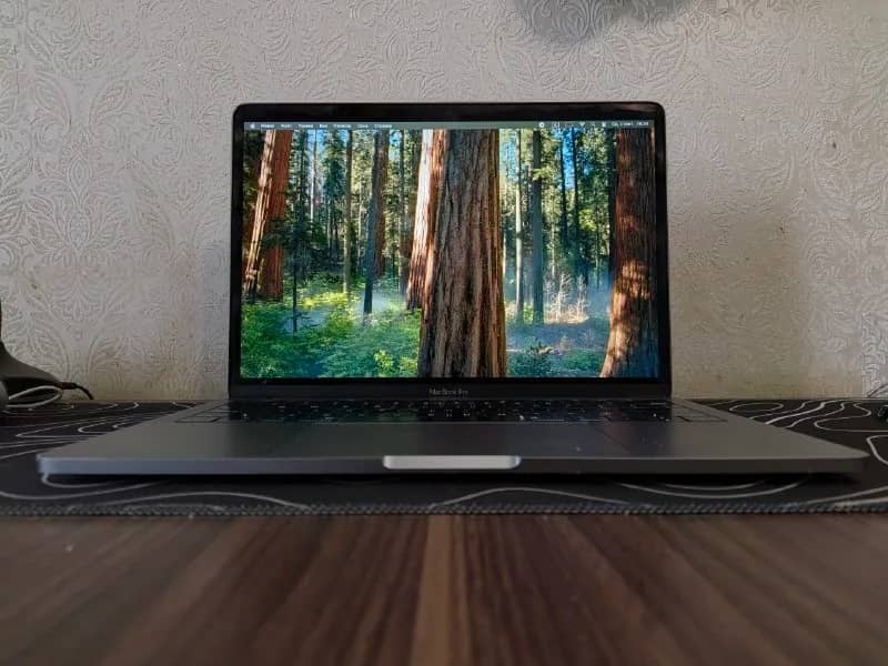 MacBook Pro 13 (2018) — Ереван — 130 000 ֏