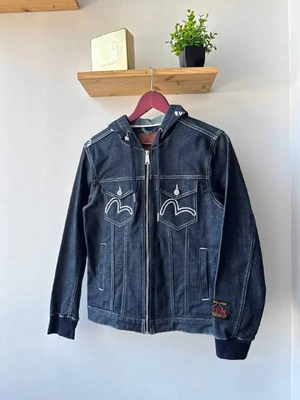 Evisu — Батуми — 160 ₾