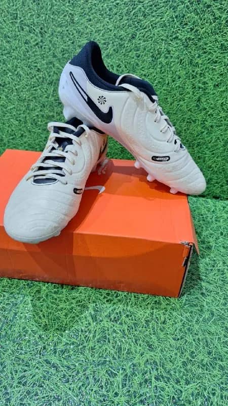 Футбольные бутсы Nike Tiempo Legend 10 Academy 42 — Тбилиси — 130 ₾