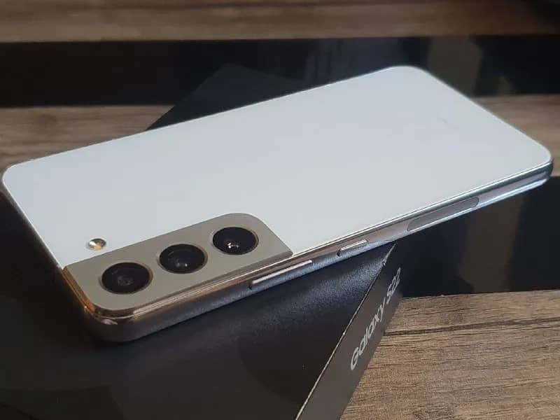 Samsung Galaxy S22 5G — Тбилиси — 650 ₾