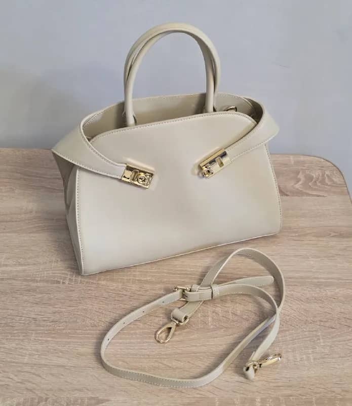 Tendance(randez-vous) 32×22×15 — Ереван