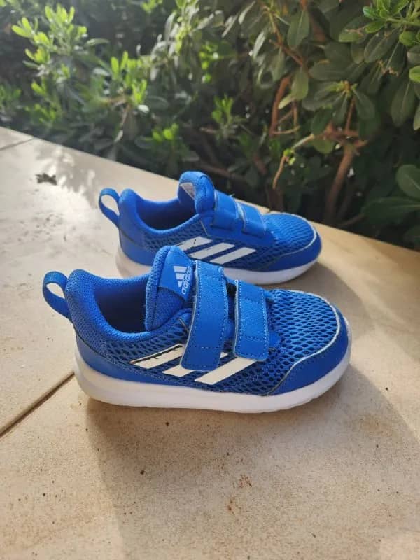 Adidas оригинал лёгкие, сеткой 26 размер (немного маломерки), 500 tl Коньялты Лиман Анталья самовыв — Анталия — 500 ₺