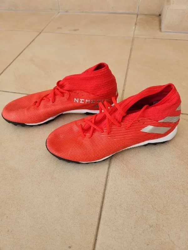 47 (46 подходит) оригинал Adidas, надеты пару раз, в отличном состоянии 1750 tl Коньялты Лиман — Анталия — 1 750 ₺