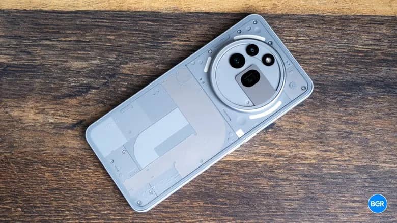 Nothing Phone 3a pro в состоянии нового. Приобретен около 2х месяцев назад в zoomer. Полный комплект — Батуми — 1 000 ₾