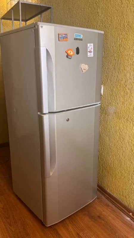 Холодильник Hitachi — Тбилиси — 300 ₾