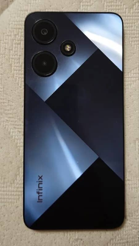Infinix Hot 30i в хорошем состоянии. Куплен в Турции. — Анталия — 5 000 ₺